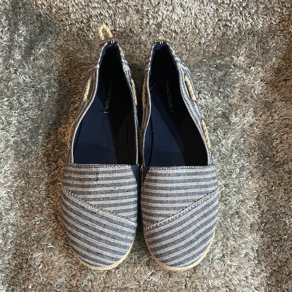 EUC- Nautica Striped Canvas Flats